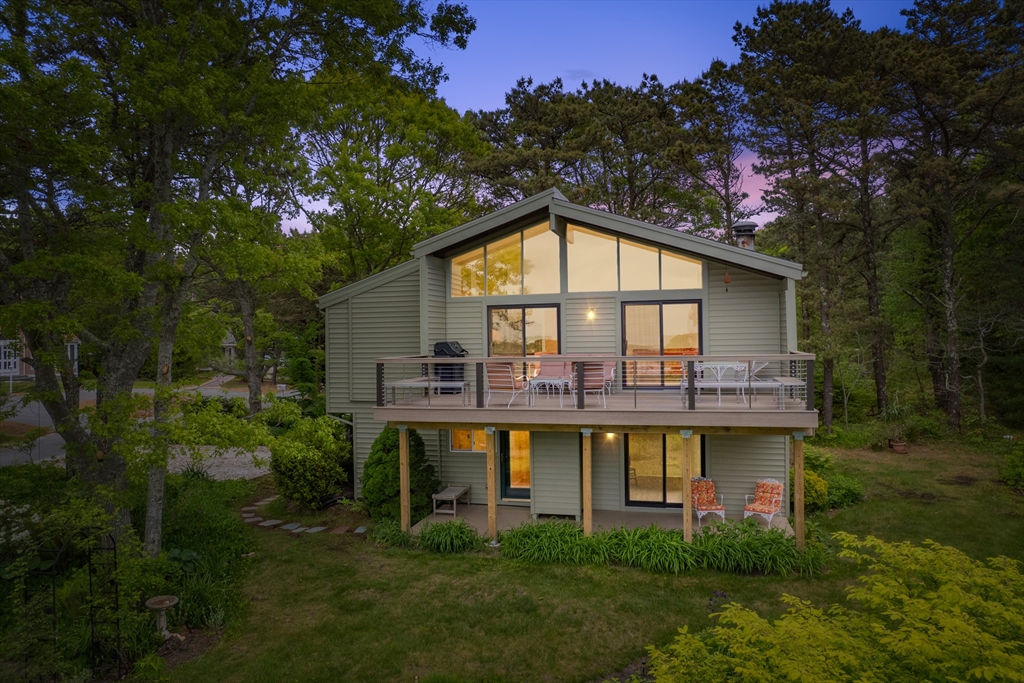 128 Whippoorwill Cir, Mashpee, Massachusetts, 3 Bedrooms Bedrooms, 6 Rooms Rooms,2 BathroomsBathrooms,Residential,For Sale,Whippoorwill Cir,73382109