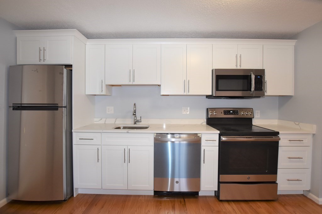 88 Charles St, Waltham, Massachusetts, 1 Bedroom Bedrooms, 3 Rooms Rooms,1 BathroomBathrooms,Residential Lease,For Rent,Charles St,73382137