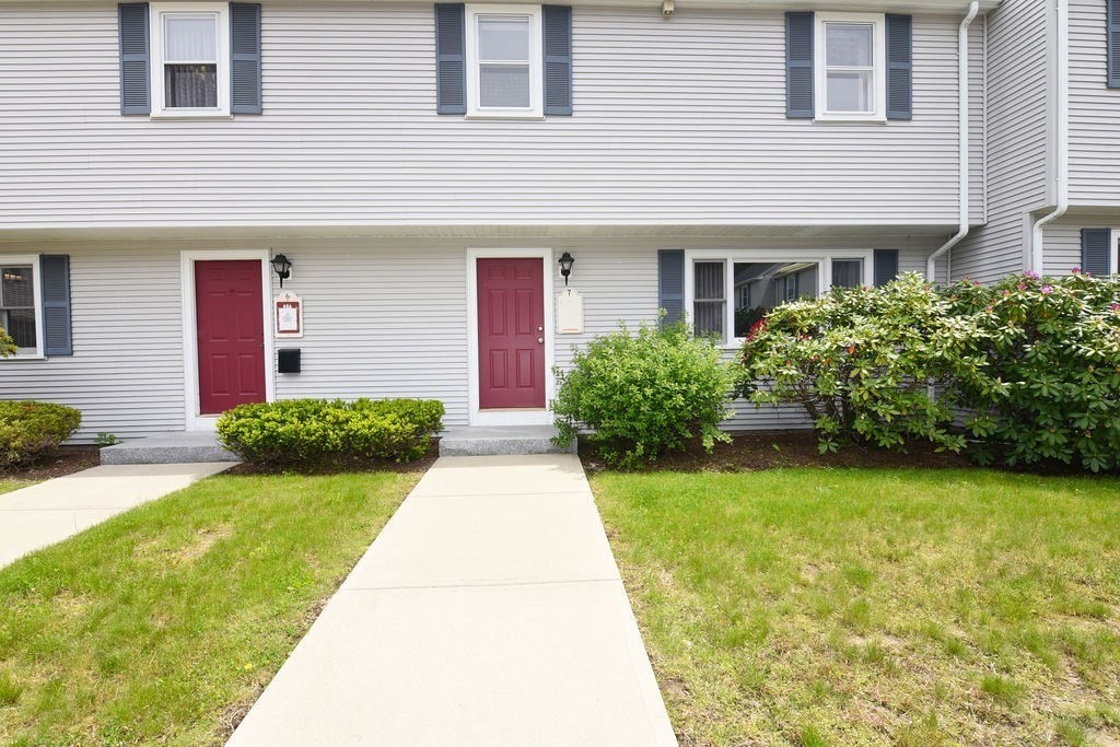 811 Washington St, Pembroke, Massachusetts, ,Commercial Lease,For Rent,Washington St,73382262