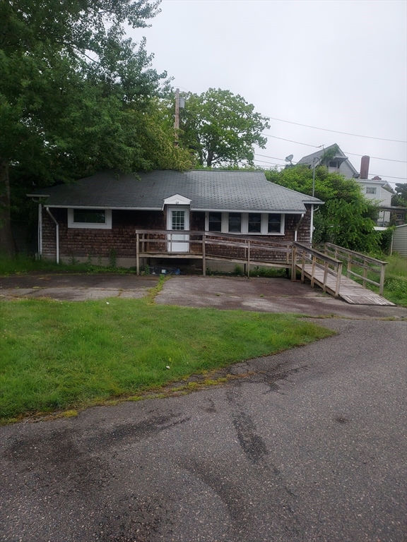 64 Kins Court, Wareham, Massachusetts, 2 Bedrooms Bedrooms, 4 Rooms Rooms,1 BathroomBathrooms,Residential Lease,For Rent,Kins Court,73382528