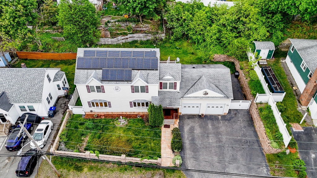 893 Riverside Drive, Methuen, Massachusetts, 5 Bedrooms Bedrooms, 10 Rooms Rooms,3 BathroomsBathrooms,Residential,For Sale,Riverside Drive,73382550