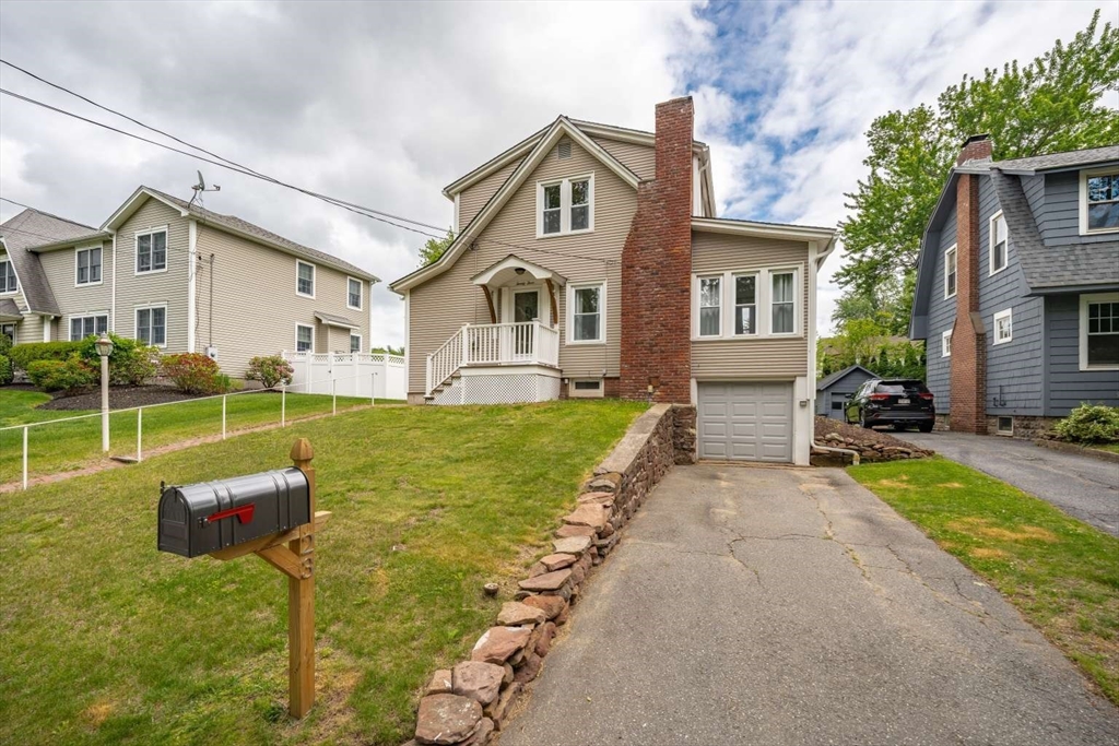 23 Berwick Road, Longmeadow, Massachusetts, 2 Bedrooms Bedrooms, 5 Rooms Rooms,1.5 BathroomsBathrooms,Residential,For Sale,Berwick Road,73382867