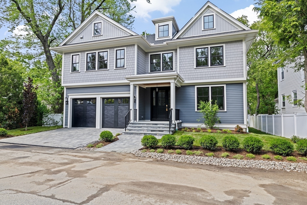 15 Glenland Road, Brookline, Massachusetts, 5 Bedrooms Bedrooms, 9 Rooms Rooms,4.5 BathroomsBathrooms,Residential,For Sale,Glenland Road,73382882