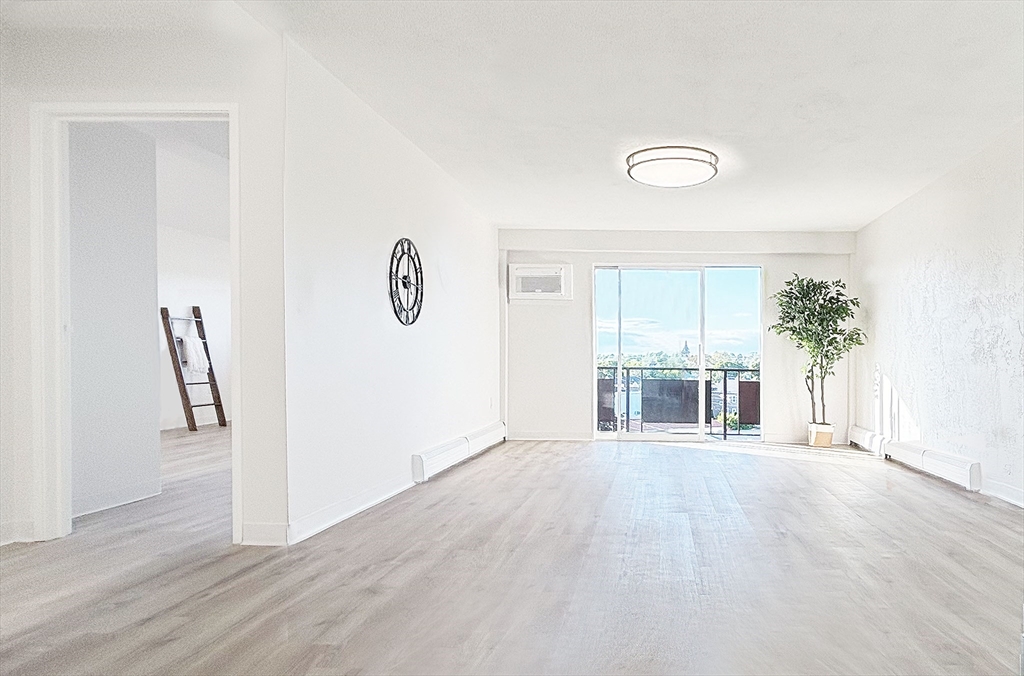 585 Revere Beach Pkwy, Revere, Massachusetts, 1 Bedroom Bedrooms, 3 Rooms Rooms,1 BathroomBathrooms,Residential,For Sale,Revere Beach Pkwy,73383018