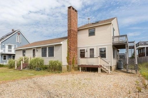 6 4th, Newbury, Massachusetts, 3 Bedrooms Bedrooms, 6 Rooms Rooms,1.5 BathroomsBathrooms,Residential Lease,For Rent,4th,73383158