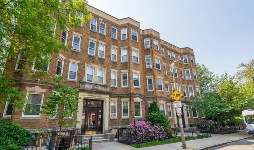 124 Peterborough St, Boston, Massachusetts, 1 Bedroom Bedrooms, 2 Rooms Rooms,1 BathroomBathrooms,Residential Lease,For Rent,Peterborough St,73383165