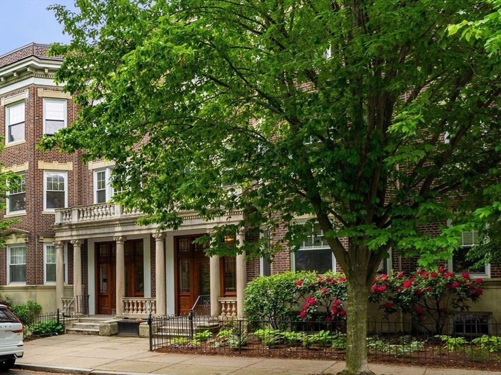 97 Mason Ter, Brookline, Massachusetts, 2 Bedrooms Bedrooms, 5 Rooms Rooms,2 BathroomsBathrooms,Residential,For Sale,Mason Ter,73383138