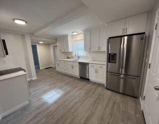 8 Sunset Rd, Wayland, Massachusetts, 3 Bedrooms Bedrooms, 6 Rooms Rooms,2 BathroomsBathrooms,Residential Lease,For Rent,Sunset Rd,73383255