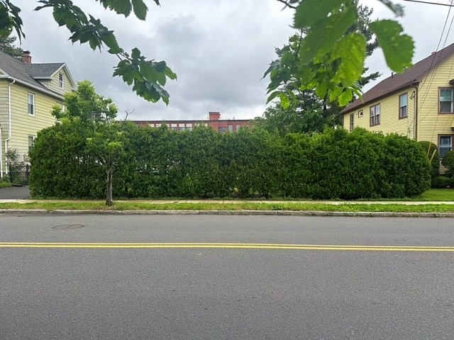 Lot 24 Hampden Street, Chicopee, Massachusetts, ,Land,For Sale,Hampden Street,73383356
