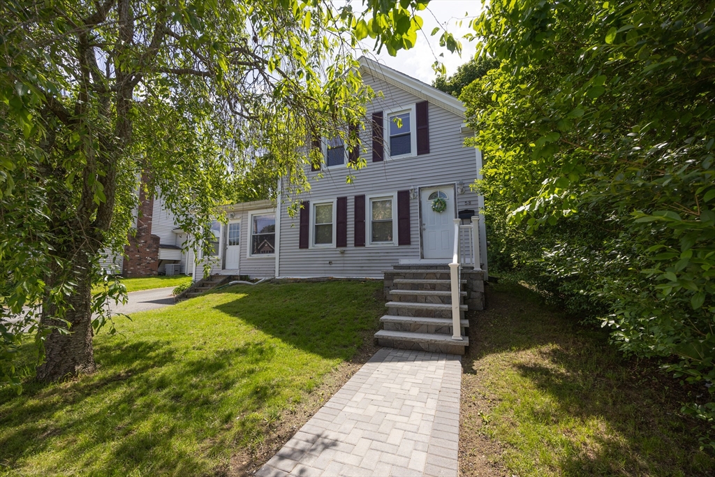 58 Howland St, Marlborough, Massachusetts, 3 Bedrooms Bedrooms, 7 Rooms Rooms,1 BathroomBathrooms,Residential,For Sale,Howland St,73383320