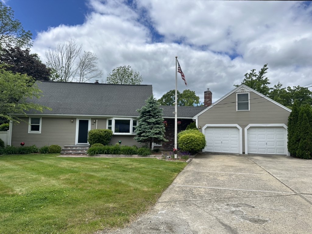 510 Sharps Lot Rd, Swansea, Massachusetts, 3 Bedrooms Bedrooms, 7 Rooms Rooms,2 BathroomsBathrooms,Residential,For Sale,Sharps Lot Rd,73383435