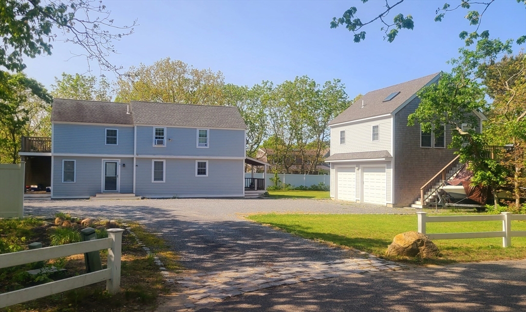 7 Candle Maker Cir, Edgartown, Massachusetts, 3 Bedrooms Bedrooms, 8 Rooms Rooms,3.5 BathroomsBathrooms,Residential,For Sale,Candle Maker Cir,73383441