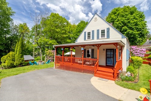 150 Appleton Circle, Fitchburg, Massachusetts, 3 Bedrooms Bedrooms, 5 Rooms Rooms,2 BathroomsBathrooms,Residential,For Sale,Appleton Circle,73384075