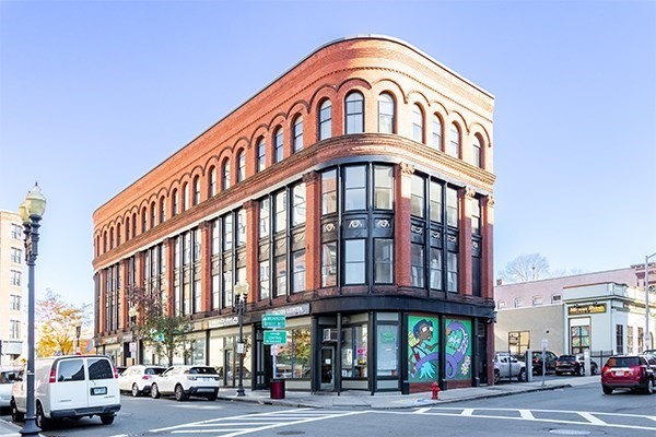 145 Munroe St, Lynn, Massachusetts, 2 Rooms Rooms,1 BathroomBathrooms,Residential Lease,For Rent,Munroe St,73384250