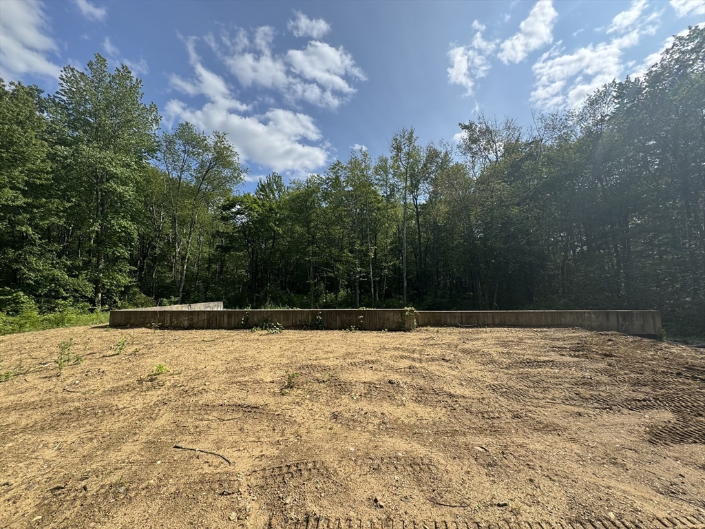 56-R Fountain Rd, Wales, Massachusetts, ,Land,For Sale,Fountain Rd,73384015