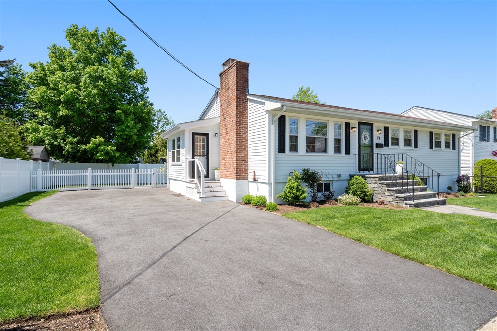 71 Webster Street, Watertown, Massachusetts, 3 Bedrooms Bedrooms, 5 Rooms Rooms,2 BathroomsBathrooms,Residential,For Sale,Webster Street,73384164