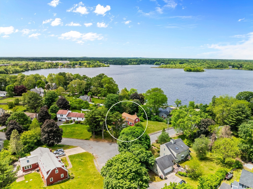 29 Saddle Dr, Bridgewater, Massachusetts, 3 Bedrooms Bedrooms, 6 Rooms Rooms,1.5 BathroomsBathrooms,Residential,For Sale,Saddle Dr,73384384