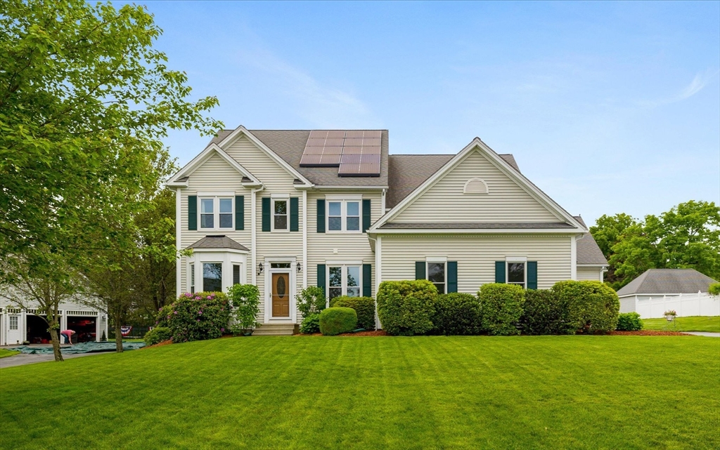 14 Saybrook Way, Auburn, Massachusetts, 5 Bedrooms Bedrooms, 13 Rooms Rooms,3.5 BathroomsBathrooms,Residential,For Sale,Saybrook Way,73384360