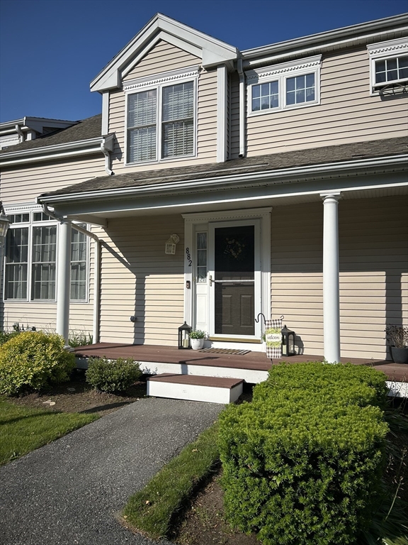 882 Brockton Ave, Abington, Massachusetts, 2 Bedrooms Bedrooms, 6 Rooms Rooms,2 BathroomsBathrooms,Residential,For Sale,Brockton Ave,73384323