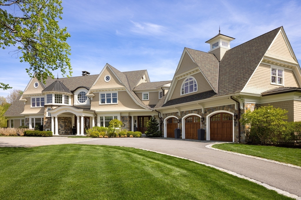 14 Lovers Lane, Southborough, Massachusetts, 7 Bedrooms Bedrooms, 18 Rooms Rooms,7.5 BathroomsBathrooms,Residential,For Sale,Lovers Lane,73384674