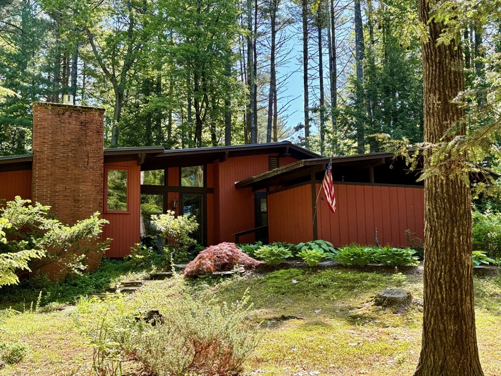 66 Stony Hill Rd, Amherst, Massachusetts, 2 Bedrooms Bedrooms, 6 Rooms Rooms,2.5 BathroomsBathrooms,Residential,For Sale,Stony Hill Rd,73385032