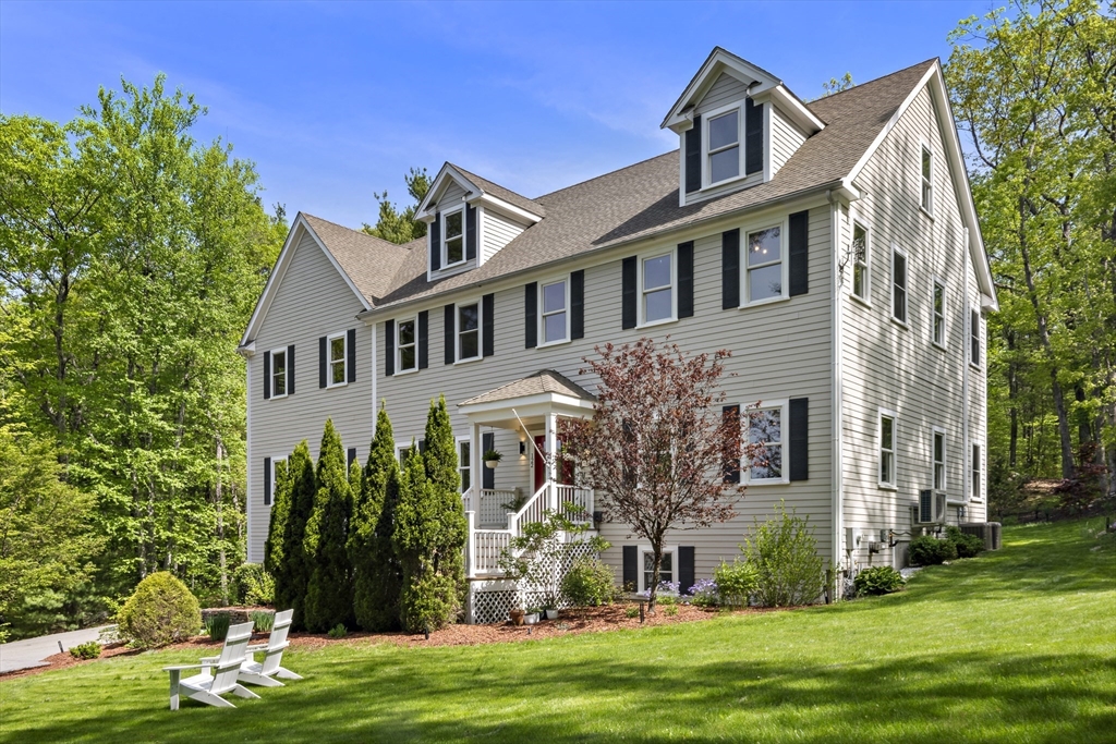 122 Green St., Northborough, Massachusetts, 4 Bedrooms Bedrooms, 11 Rooms Rooms,2.5 BathroomsBathrooms,Residential,For Sale,Green St.,73385362
