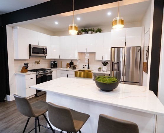 783 Washington, Boston, Massachusetts, 3 Bedrooms Bedrooms, 9 Rooms Rooms,2 BathroomsBathrooms,Residential,For Sale,Washington,73385521