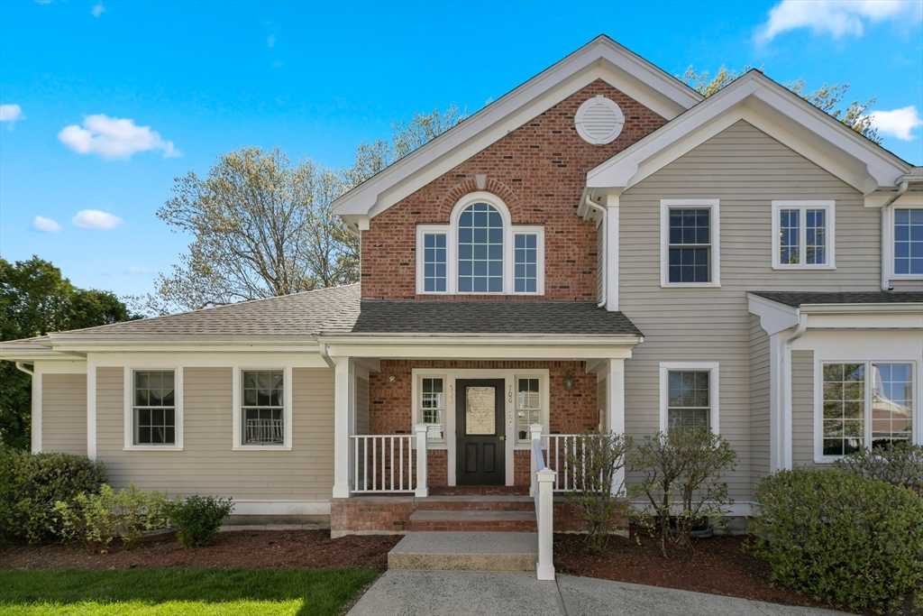 410 Salem St, Wakefield, Massachusetts, 2 Bedrooms Bedrooms, 5 Rooms Rooms,2 BathroomsBathrooms,Residential,For Sale,Salem St,73385464