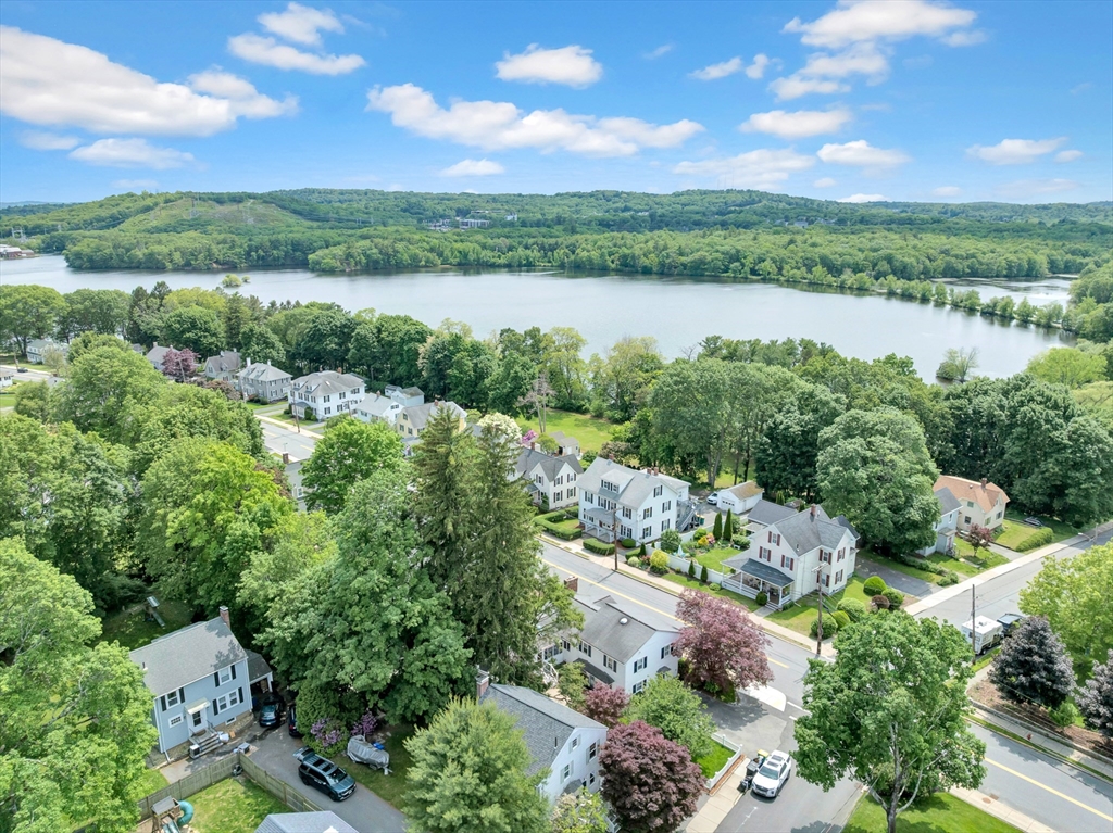 46 Arlington Rd, Woburn, Massachusetts, 4 Bedrooms Bedrooms, 10 Rooms Rooms,2 BathroomsBathrooms,Residential,For Sale,Arlington Rd,73385532
