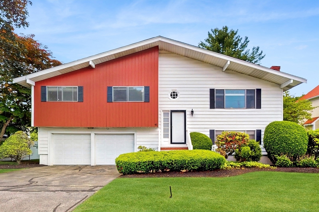41 Lee Rd, Needham, Massachusetts, 3 Bedrooms Bedrooms, 8 Rooms Rooms,1.5 BathroomsBathrooms,Residential,For Sale,Lee Rd,73385555