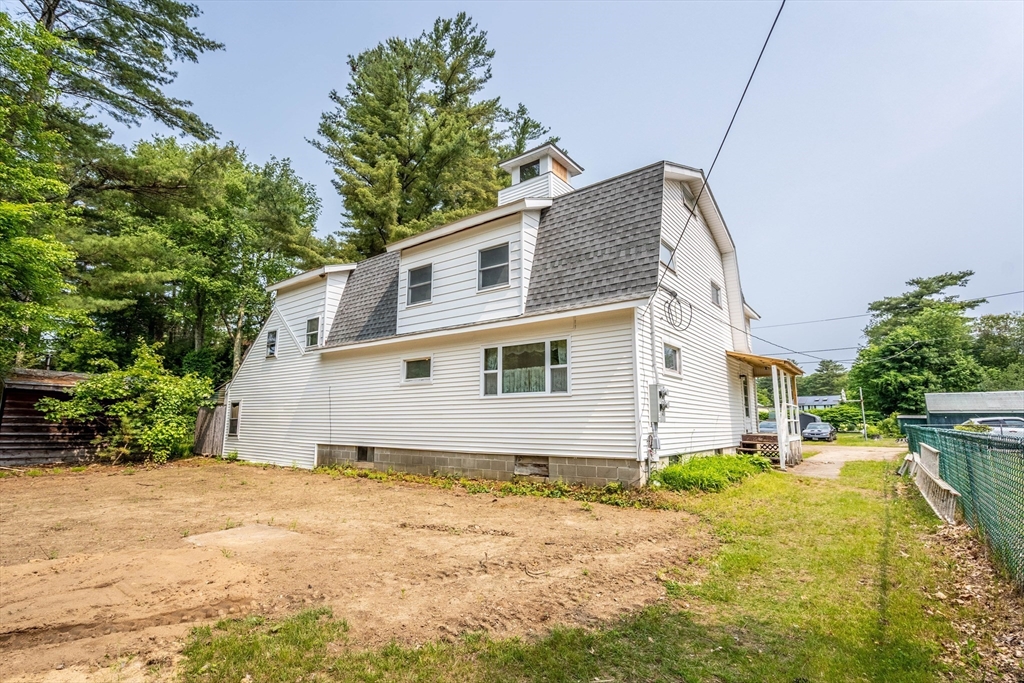 70 Quaboag St, Brookfield, Massachusetts, 4 Bedrooms Bedrooms, 7 Rooms Rooms,2.5 BathroomsBathrooms,Residential,For Sale,Quaboag St,73385701