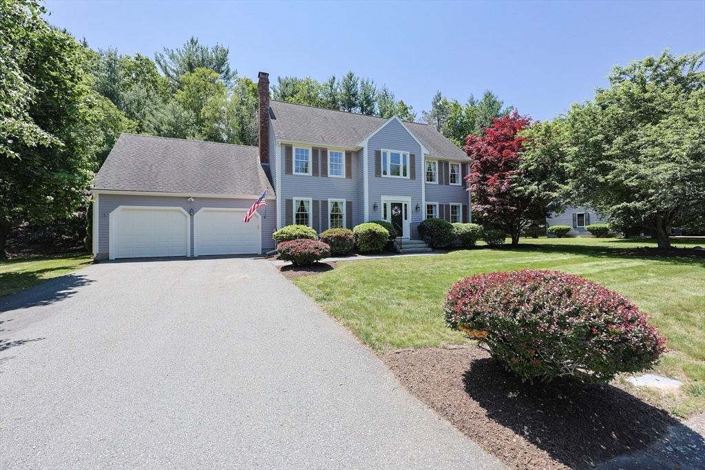 5 Delta Drive, Franklin, Massachusetts, 4 Bedrooms Bedrooms, 10 Rooms Rooms,2.5 BathroomsBathrooms,Residential,For Sale,Delta Drive,73385710
