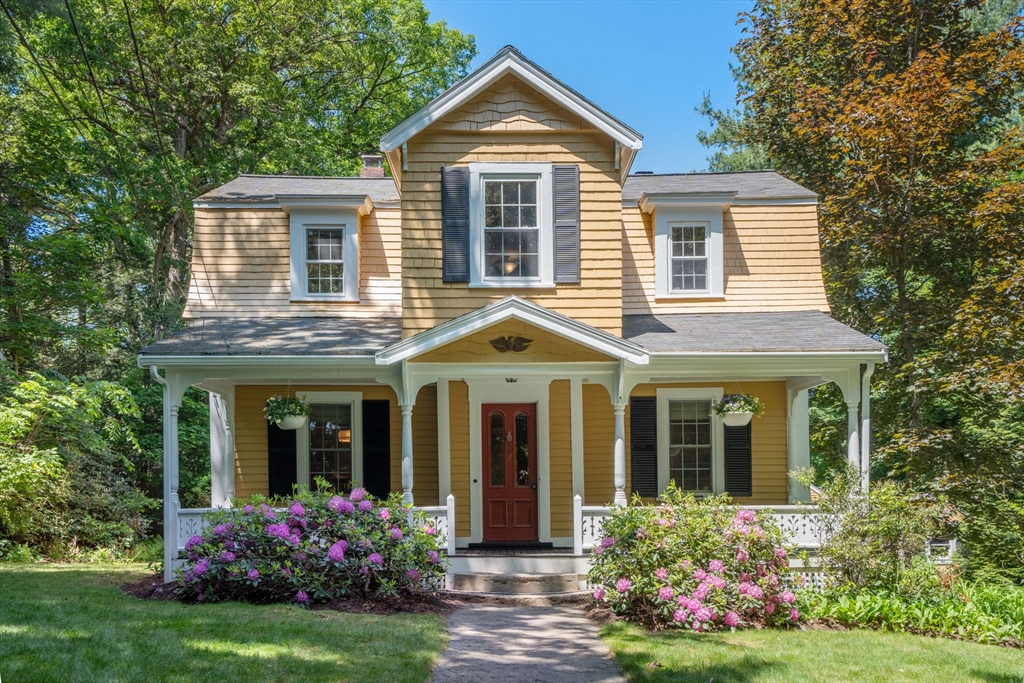 21 Studio Rd, Newton, Massachusetts, 4 Bedrooms Bedrooms, 8 Rooms Rooms,2.5 BathroomsBathrooms,Residential,For Sale,Studio Rd,73385785