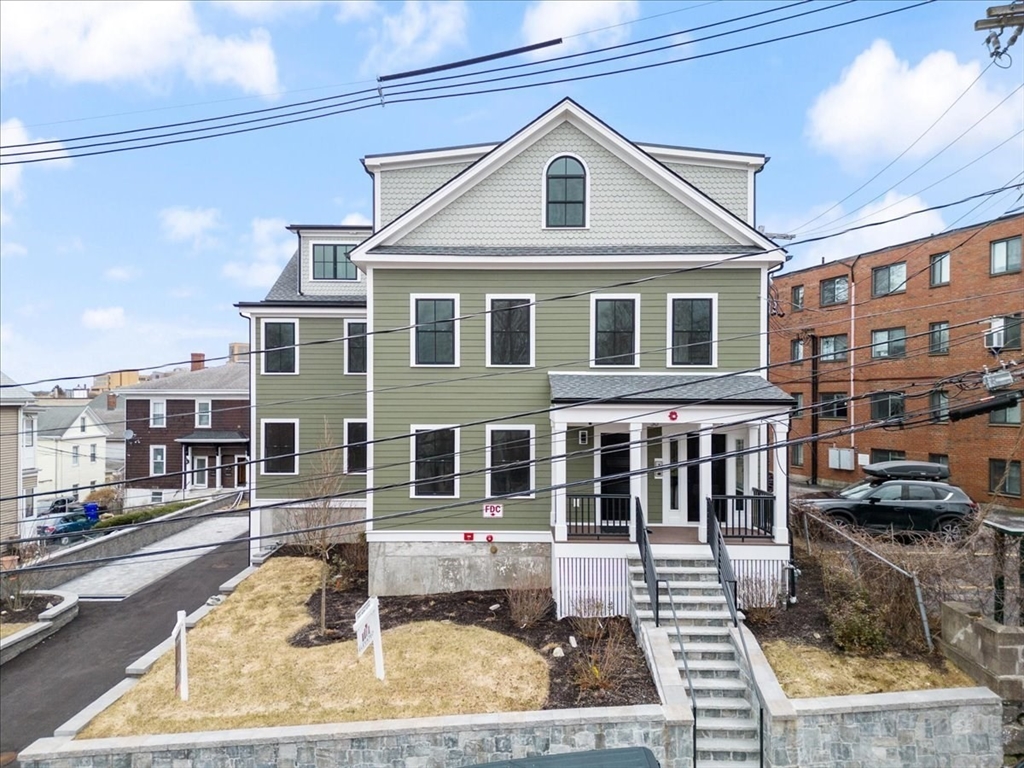 30 Dighton St, Boston, Massachusetts, 14 Bedrooms Bedrooms, 24 Rooms Rooms,10.5 BathroomsBathrooms,Residential Income,For Sale,Dighton St,73385922