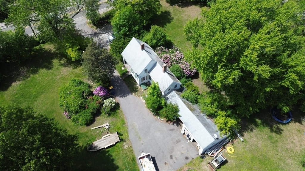 661 North St, Randolph, Massachusetts, 3 Bedrooms Bedrooms, 7 Rooms Rooms,1 BathroomBathrooms,Residential,For Sale,North St,73385877