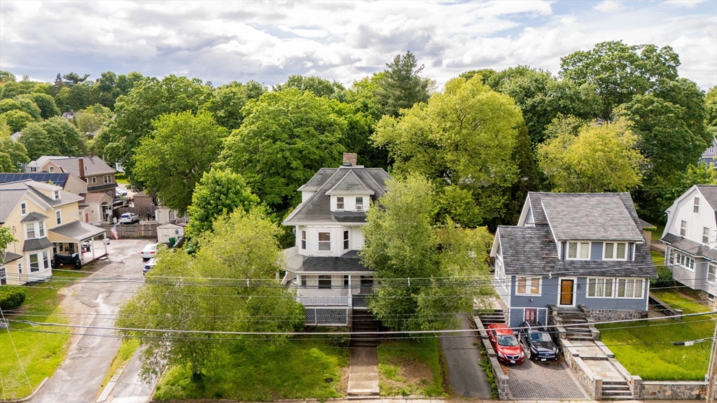 124 Forest St, Medford, Massachusetts, 6 Bedrooms Bedrooms, 19 Rooms Rooms,4 BathroomsBathrooms,Residential Income,For Sale,Forest St,73385948