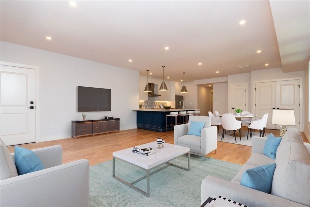 18-20 Parkman St, Boston, Massachusetts, 3 Bedrooms Bedrooms, 6 Rooms Rooms,2 BathroomsBathrooms,Residential,For Sale,Parkman St,73385757