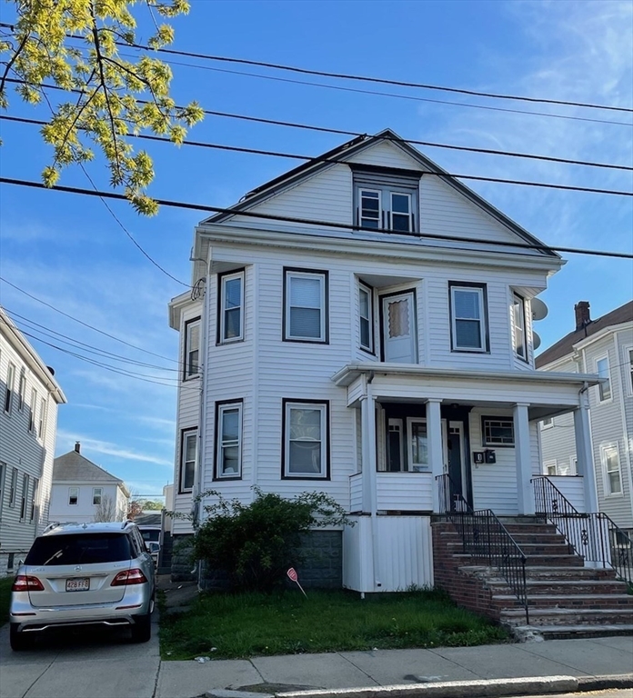 50 Proctor Ave, Revere, Massachusetts, 5 Bedrooms Bedrooms, 11 Rooms Rooms,2 BathroomsBathrooms,Residential Income,For Sale,Proctor Ave,73385954