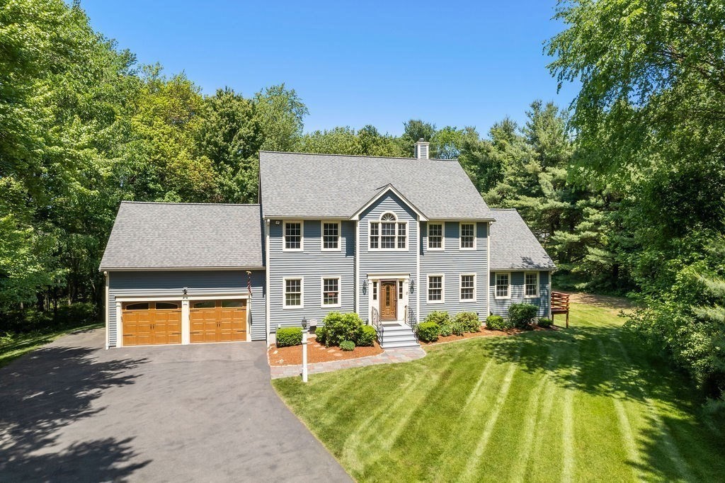 6 Lasden Brothers Way, Franklin, Massachusetts, 5 Bedrooms Bedrooms, 9 Rooms Rooms,3 BathroomsBathrooms,Residential,For Sale,Lasden Brothers Way,73386039