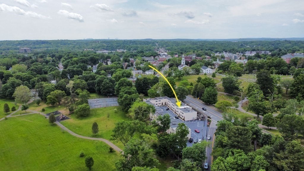 1 Charles St, Reading, Massachusetts, 3 Bedrooms Bedrooms, 6 Rooms Rooms,1.5 BathroomsBathrooms,Residential,For Sale,Charles St,73386057