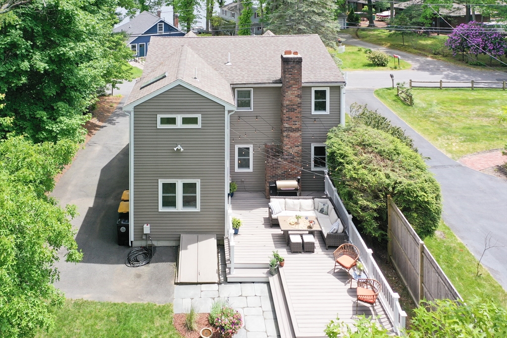 361 Oakridge Ave, North Attleboro, Massachusetts, 3 Bedrooms Bedrooms, 6 Rooms Rooms,2.5 BathroomsBathrooms,Residential,For Sale,Oakridge Ave,73384206