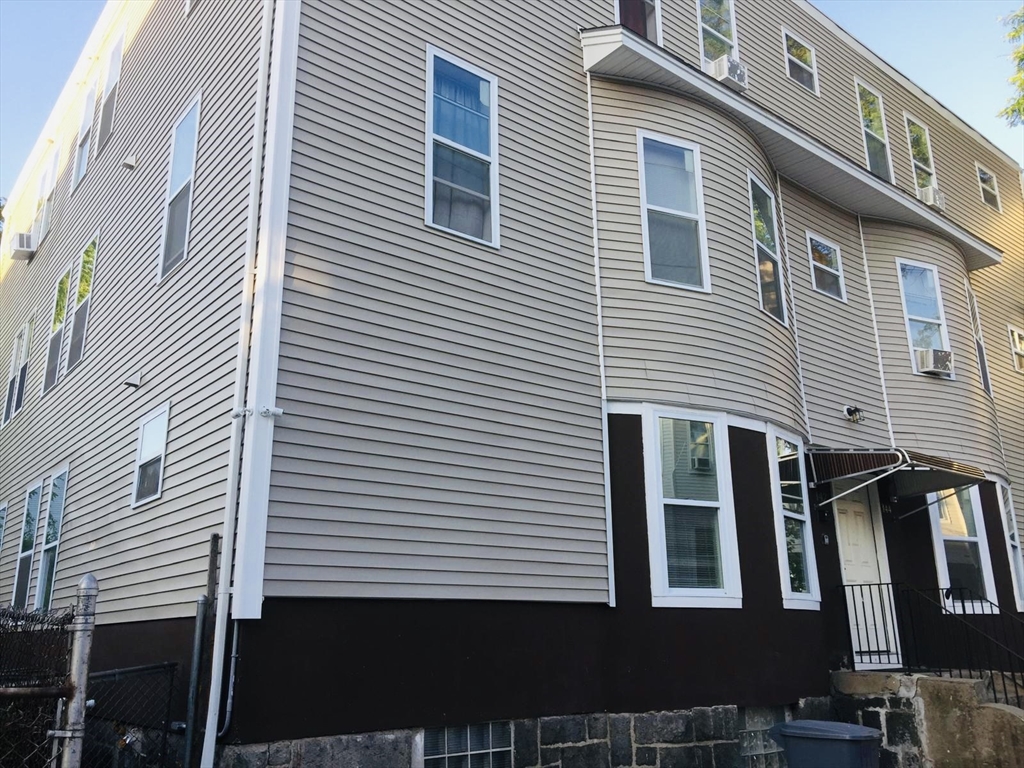 142-144 Congress Ave, Chelsea, Massachusetts, 14 Bedrooms Bedrooms, 24 Rooms Rooms,12 BathroomsBathrooms,Residential Income,For Sale,Congress Ave,73385119