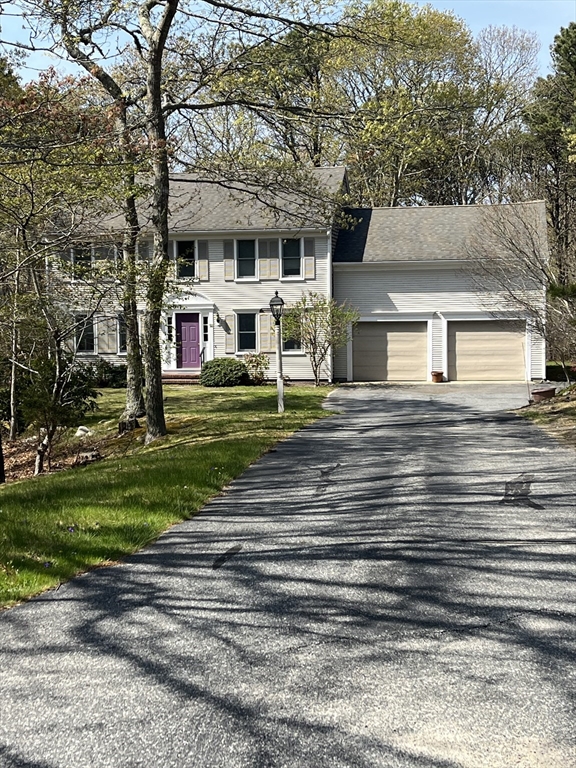 92 Brentwood, Barnstable, Massachusetts, 4 Bedrooms Bedrooms, 10 Rooms Rooms,3.5 BathroomsBathrooms,Residential,For Sale,Brentwood,73386027