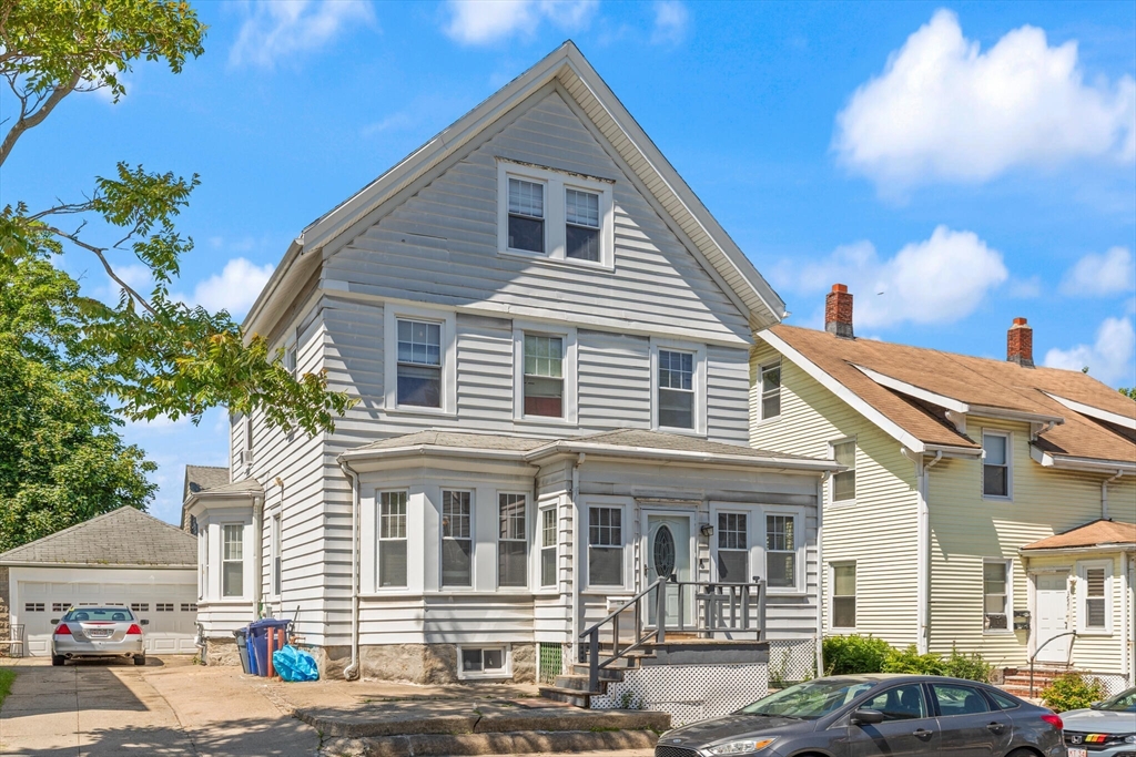 23 Gordon St, Boston, Massachusetts, 5 Bedrooms Bedrooms, 9 Rooms Rooms,2.5 BathroomsBathrooms,Residential,For Sale,Gordon St,73386264