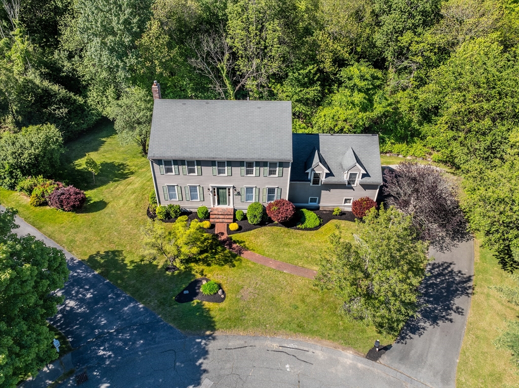 101 Lester Ln, Weymouth, Massachusetts, 4 Bedrooms Bedrooms, 9 Rooms Rooms,2.5 BathroomsBathrooms,Residential,For Sale,Lester Ln,73386231