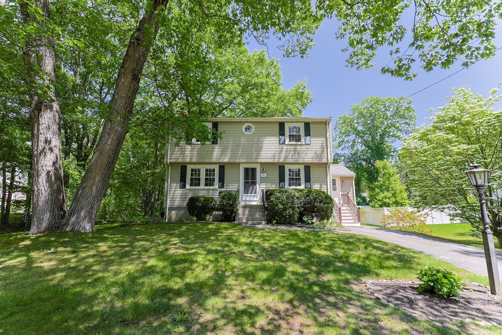 14 Shady Oak Lane, Natick, Massachusetts, 4 Bedrooms Bedrooms, 8 Rooms Rooms,1.5 BathroomsBathrooms,Residential,For Sale,Shady Oak Lane,73386267