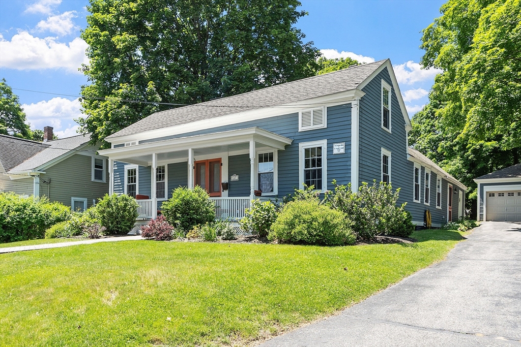 103 Central St., West Boylston, Massachusetts, 2 Bedrooms Bedrooms, 8 Rooms Rooms,1 BathroomBathrooms,Residential,For Sale,Central St.,73386280
