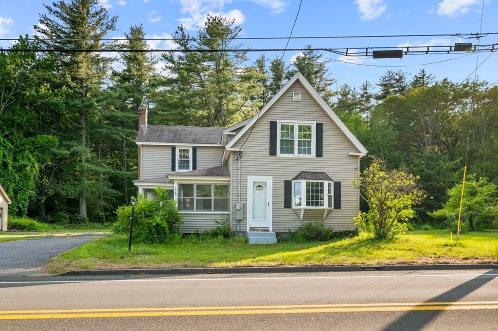 628 Rindge Rd, Fitchburg, Massachusetts, 3 Bedrooms Bedrooms, 6 Rooms Rooms,2 BathroomsBathrooms,Residential,For Sale,Rindge Rd,73386240