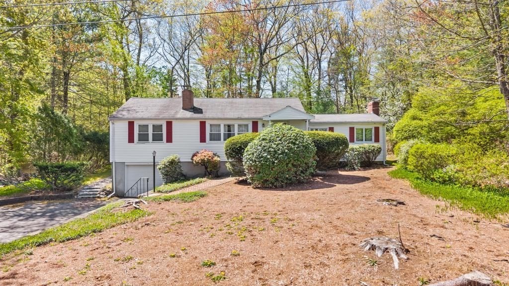 36 Mount Vernon Street, North Reading, Massachusetts, 3 Bedrooms Bedrooms, 6 Rooms Rooms,1.5 BathroomsBathrooms,Residential,For Sale,Mount Vernon Street,73386315