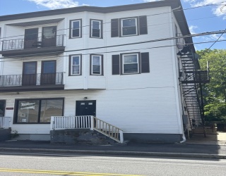 107 Ames St, Brockton, Massachusetts, 2 Bedrooms Bedrooms, 4 Rooms Rooms,1 BathroomBathrooms,Residential Lease,For Rent,Ames St,73386327